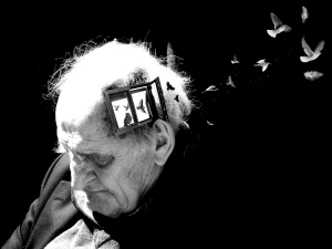 Alzheimer: i dieci «campanelli di allarme» della malattia